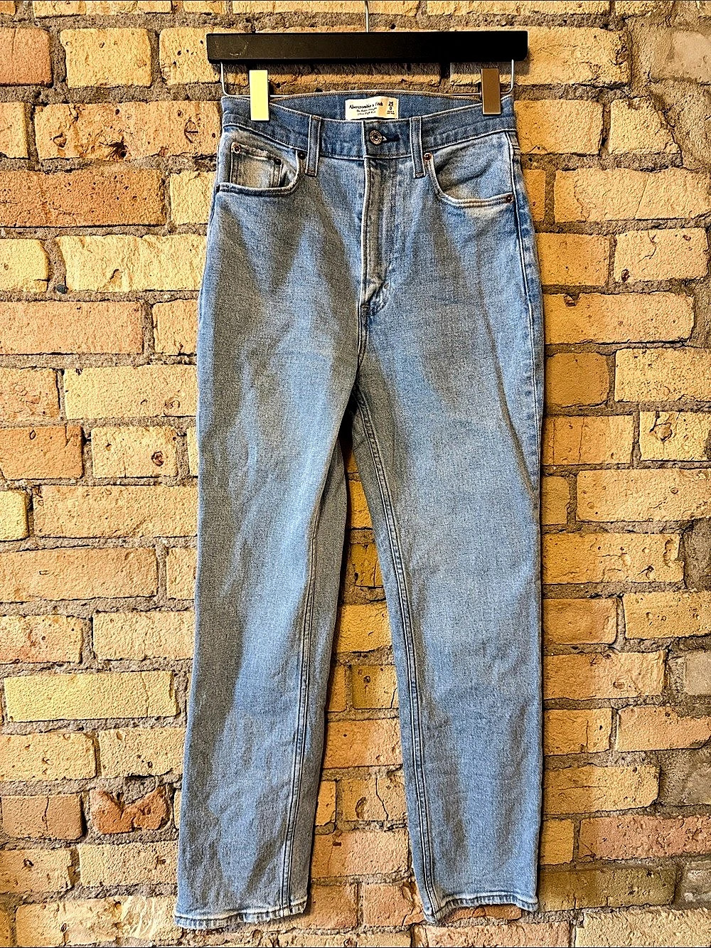 Abercrombie & Fitch The Ankle Straight Ultra High Rise